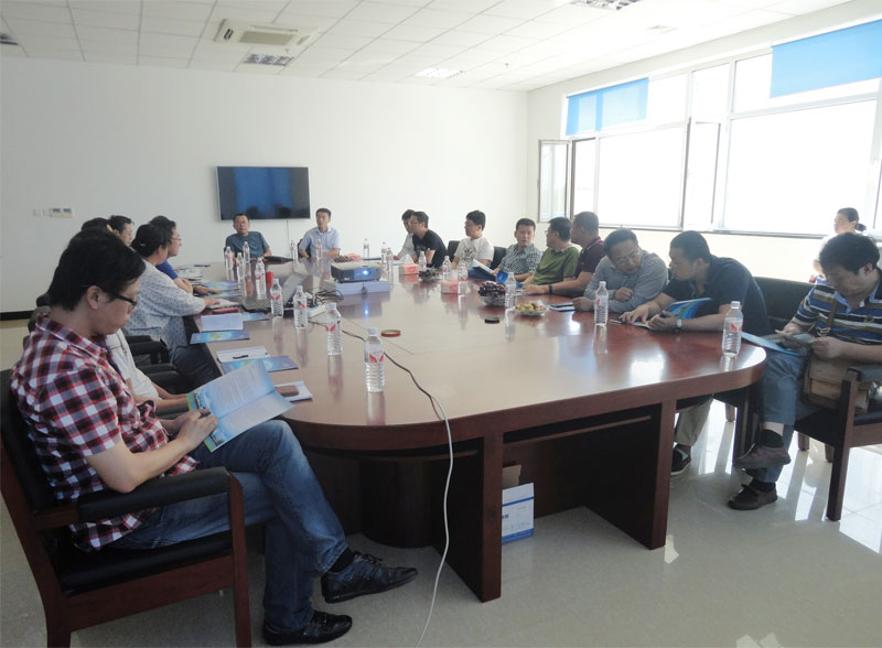 PG电子销售公司到变压器分公司现场交流工作